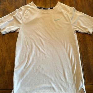 nike running tshirt